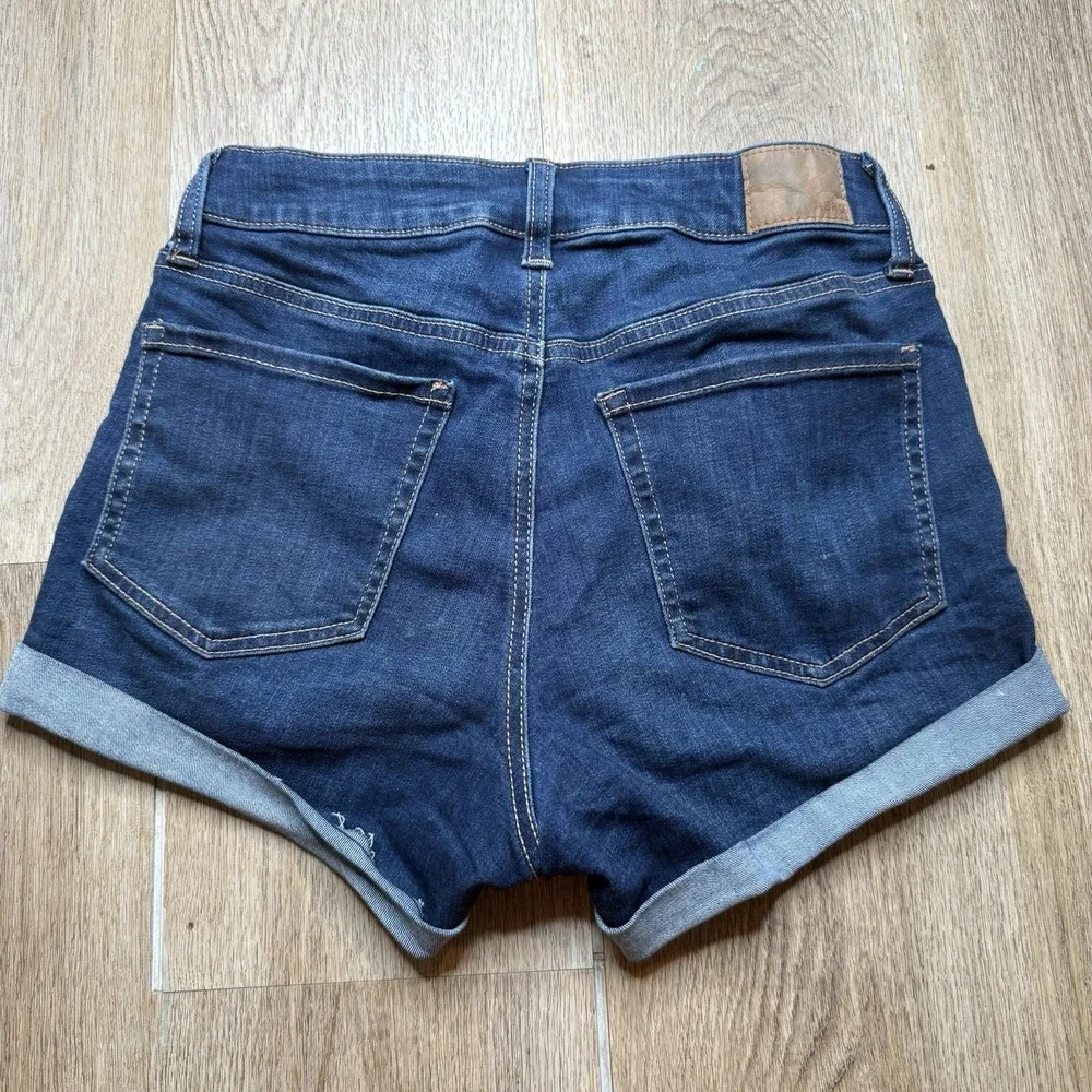 Aeropostale‎ Womens size 2 High Rise Dark Wash midi Cuffed Shorts